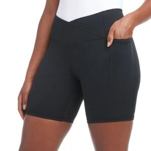 Danskin Black Bike Shorts for Active Comfort New With Tag - size M